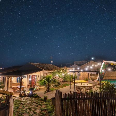 B&B Polvere Di Stelle Ummari Exteriör bild