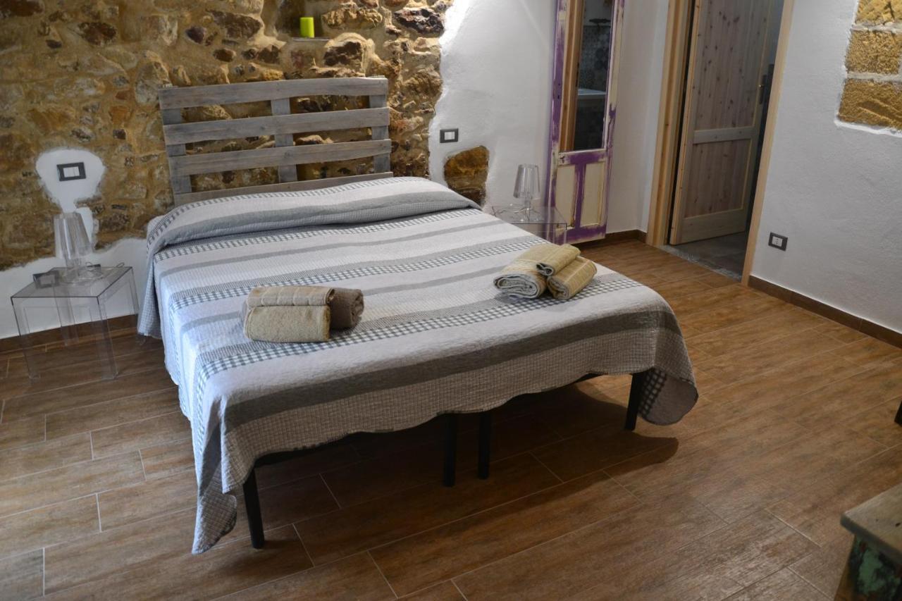 B&B Polvere Di Stelle Ummari Exteriör bild